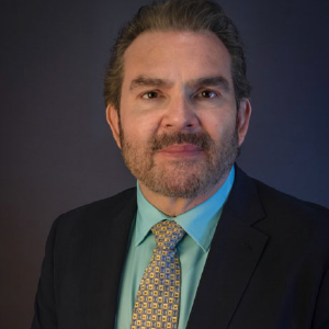 Dr. Ricardo Vega Montiel